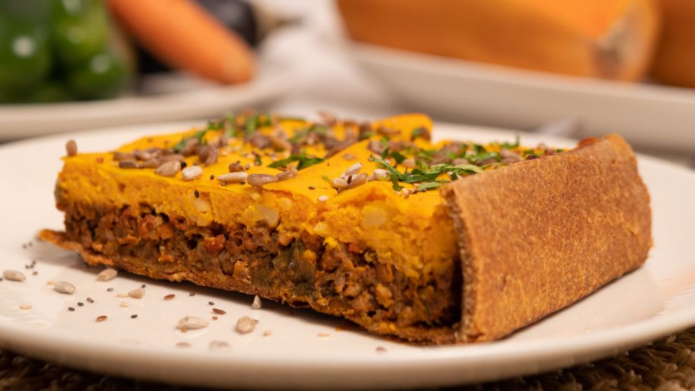 Receta de pastel de papa y calabaza con relleno de osobuco desmechado.