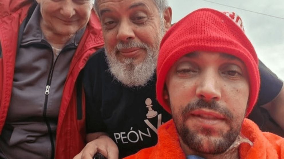 El trabajador de prensa permaneci� alojado en el Hospital Ramos Mej�a, donde se recuper� de las heridas provocadas por una c�psula de gas lacrim�geno.