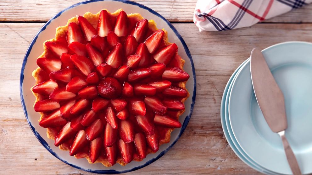 Paso a paso para hacer una tarta de frutilla.