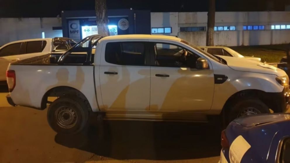 Detuvieron al conductor que atropelló y arrastró a un policía: ¿Cómo cayó?