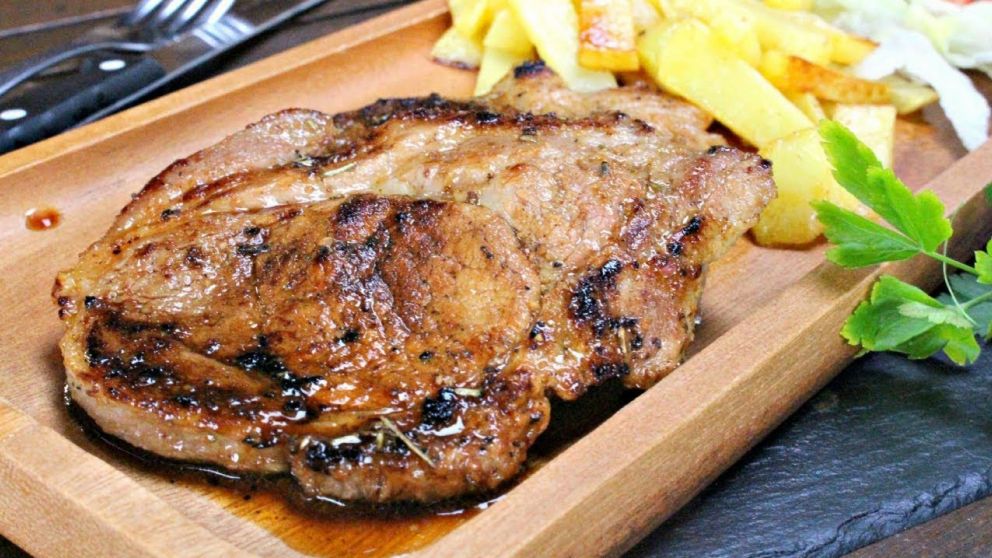 Ni solomillo ni bondiola: El corte de carne que esta en oferta, sale muy tierno a la parrilla y cuesta menos de $4000
