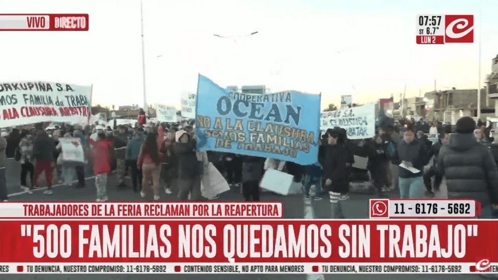 Protesta de feriantes de La Salada en Puente La Noria.
