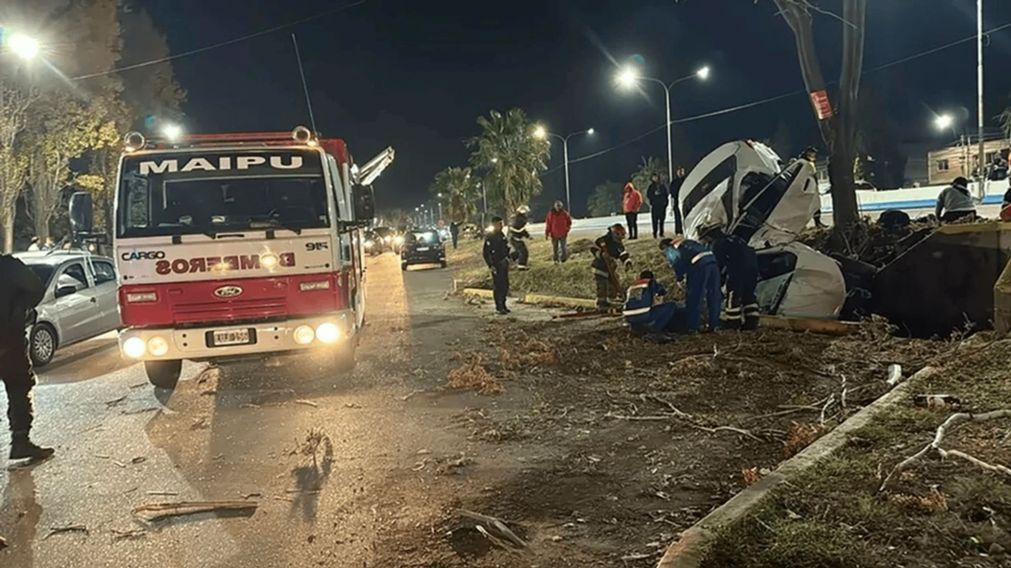 Dos personas murieron en un tr�gico accidente en Maip�, en la provincia de Mendoza.