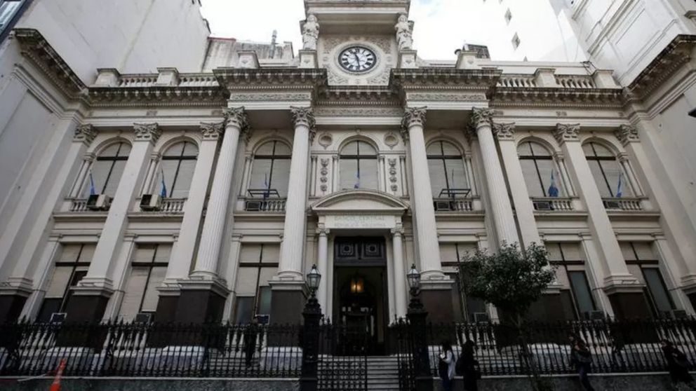 El Banco Central de la República Argentina.