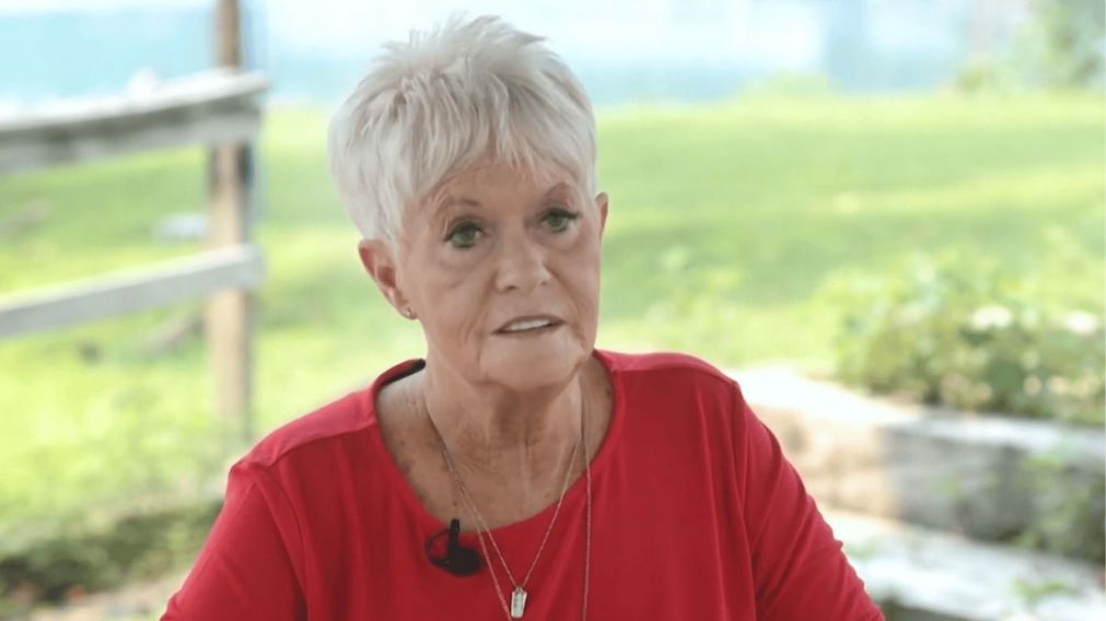 La mujer estuvo 11 minutos muerta, dice haber visitado el cielo y el infierno, y compartió el impactante relato de su experiencia (Imagen: The 700 Club).