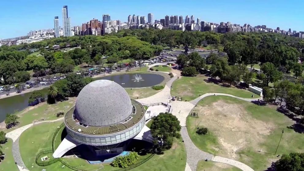 Existen diversas opciones de departamentos económicos para alquilar cerca del Planetario.