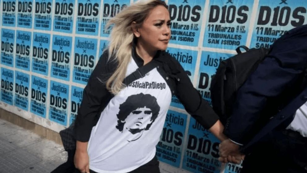 La madre de Diego Fernando habl� durante el receso del juicio.