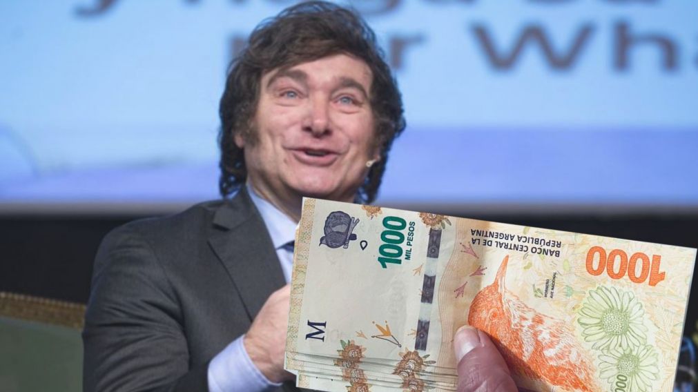 Este lunes Javier Milei dará un bono a jubilados de Anses y asegura que “la inflación sigue cayendo”.
