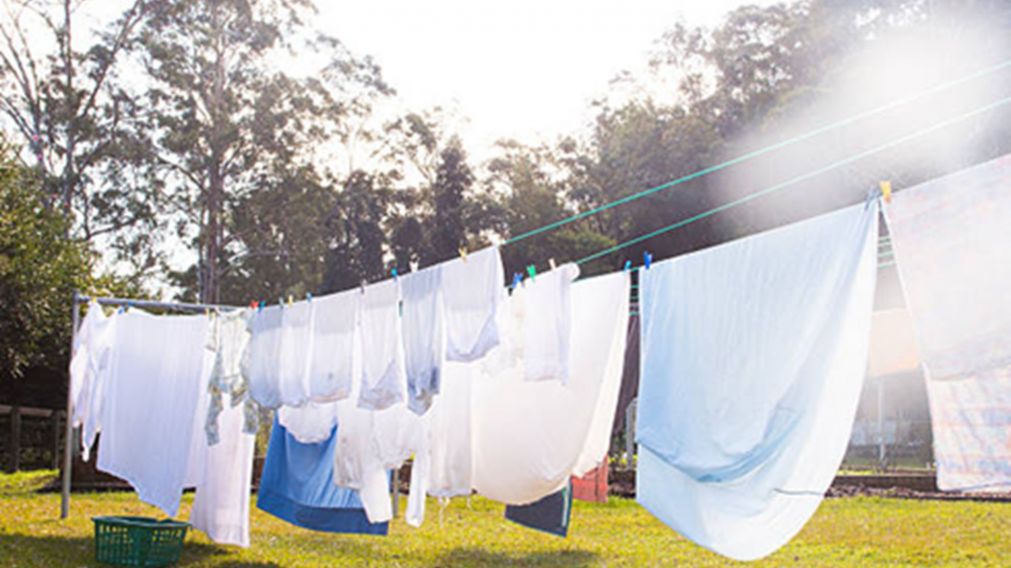 La manera más sencilla para secar rápido las sábanas.