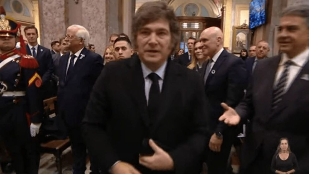 Tedeum del 25 de Mayo: así Javier Milei le negó el saludo a Jorge Macri.