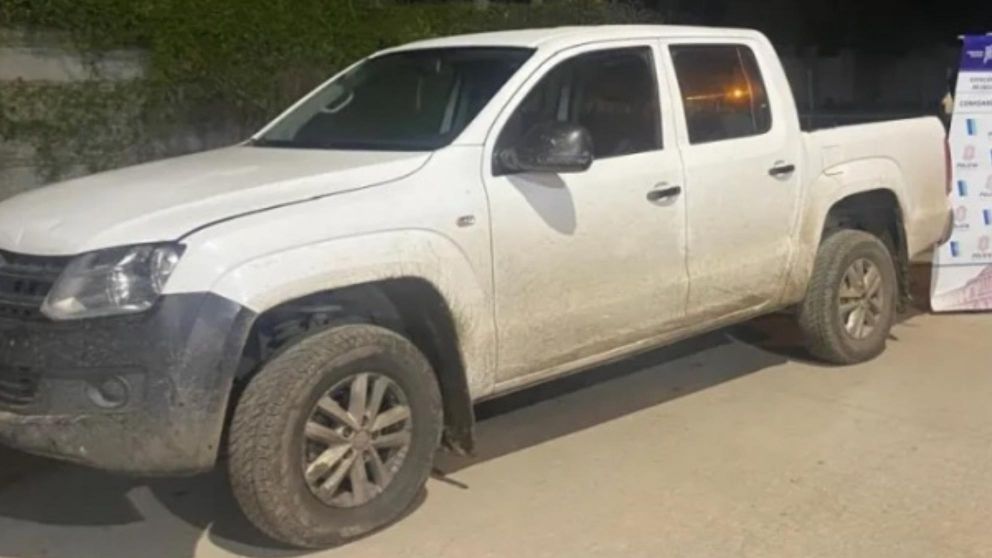 Este es el vehículo que fue incautado por los efectivos policiales. Crédito: Infobrisas.