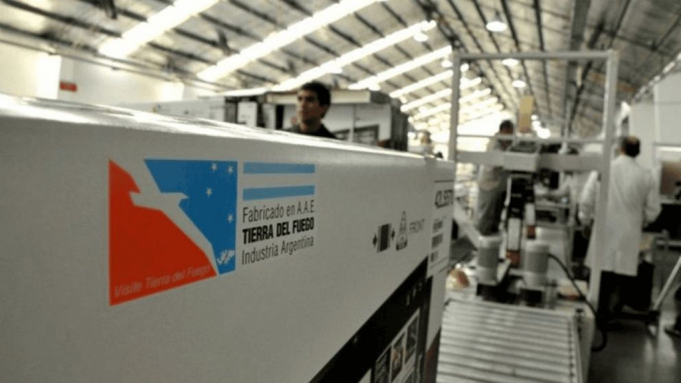 La medida de fuerza en rechazo a la baja de aranceles a electrónicos importados se extenderá durante 24 horas.