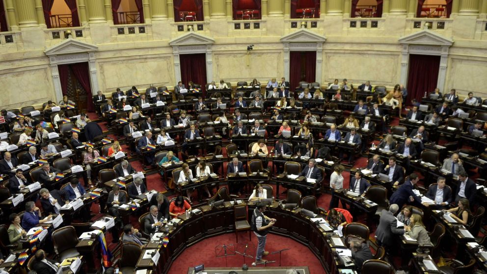 La sesión fue convocada para este martes, a partir de las 12 (Crónica / Fernando Pérez Ré).