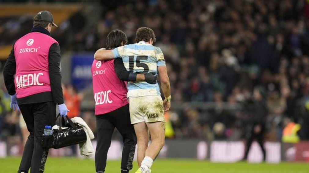 Juan Cruz Mallía sufrió una lesión en la rodilla tras el duro tackle en el duelo de Los Pumas contra Inglaterra: los detalles