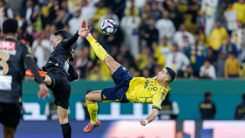Video: el tremendo golazo de chilena de Cristiano Ronaldo para la victoria de Al Nassr