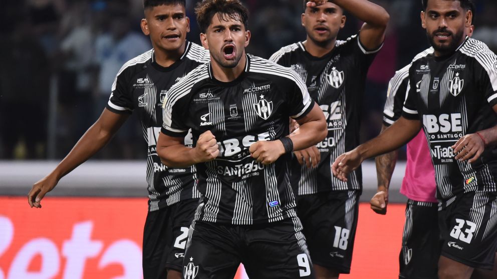 Con un gol agónico, Central Córdoba doblegó a San Lorenzo y dejó con las manos vacías a los pibes de los milagros