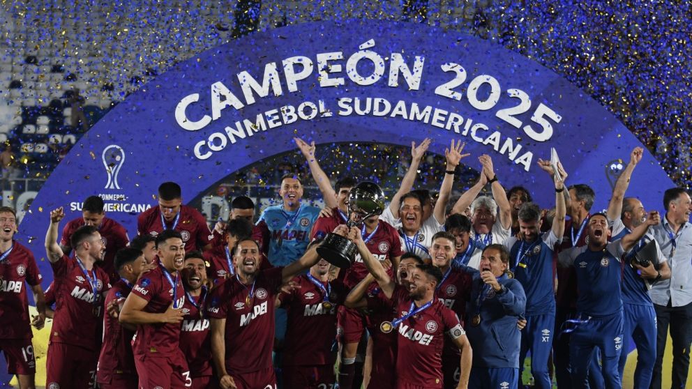Lanús, con un Nahuel Losada enorme durante el partido y los penales, se coronó campeón de la Copa Sudamericana ante Atlético Mineiro