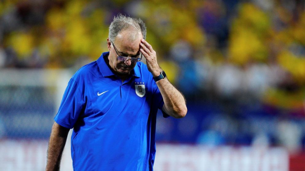¿Se va?: se puso en duda la continuidad de Marcelo Bielsa como entrenador de Uruguay