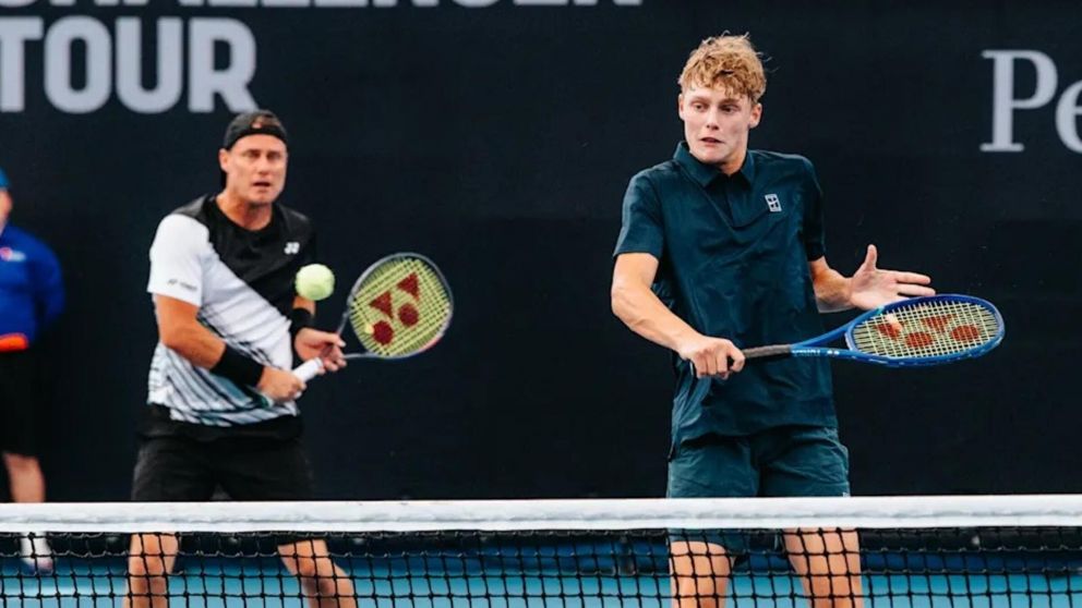 Lleyton Hewitt volvió del retiro para jugar tenis profesional junto a su hijo