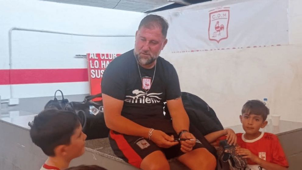 El desconsuelo de Walter Otta tras la escandolosa eliminación de Morón en Madryn: "No tengo más ganas de dirigir"
