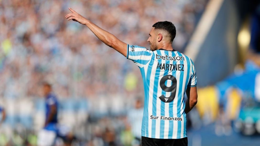 Racing hoy: Gustavo Costas define la presencia de Maravilla Martínez ante Newell's