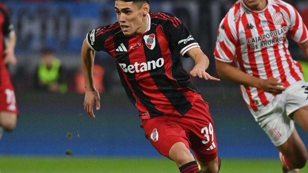 River, en llamas: el representante de Santiago Lencina habló sobre la decisión de Gallardo de dejarlo afuera del Superclásico