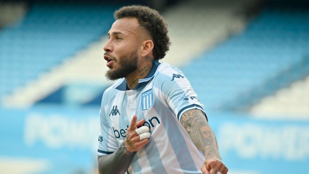 Racing le ganó a Defensa y Justicia y se acerca a los playoffs del Torneo Clausura