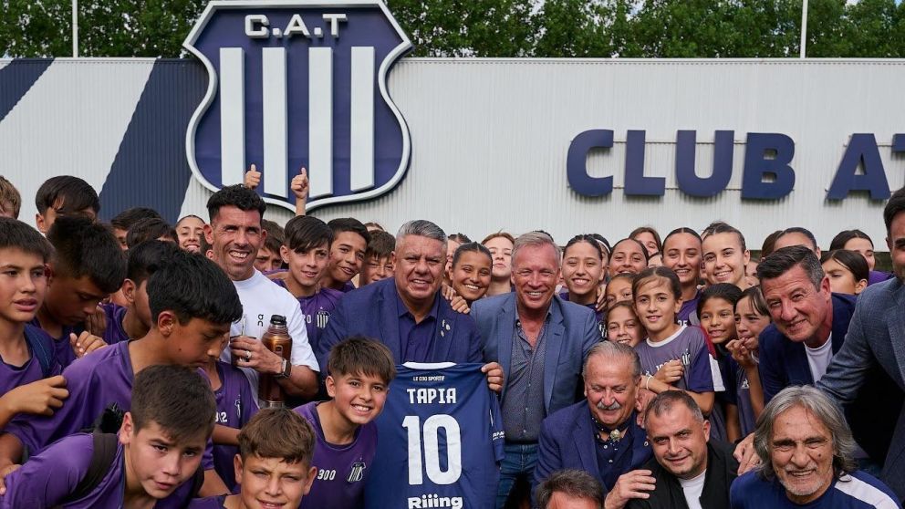 Chau diferencias: Claudio Tapia y Andrés Fassi fumaron la pipa de la paz y hubo reconciliación en Córdoba