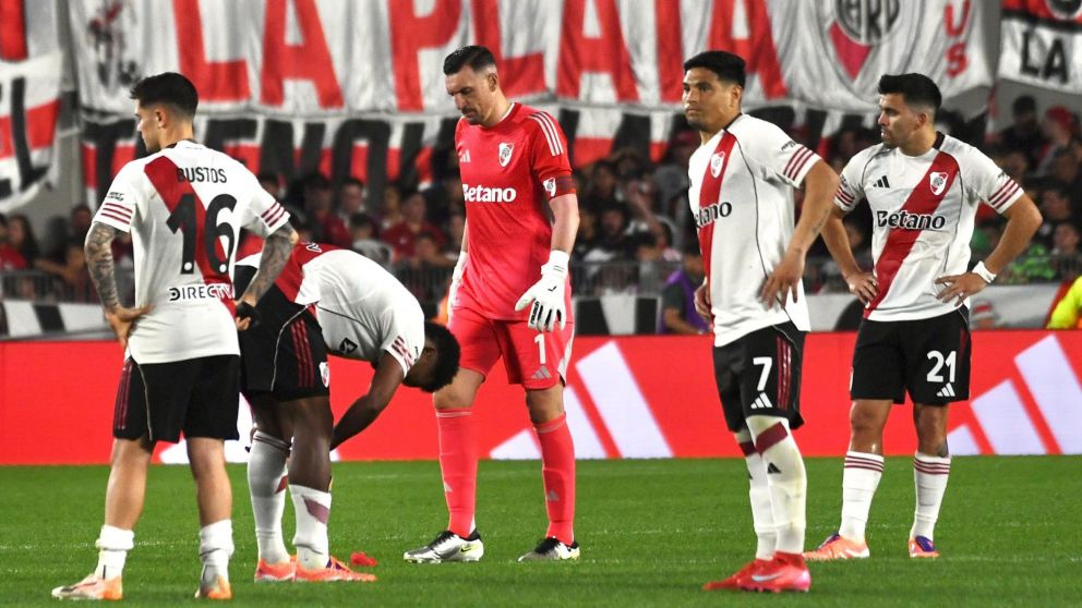River alcanz� una hist�rica racha negativa en el Monumental tras la penosa derrota ante Gimnasia
