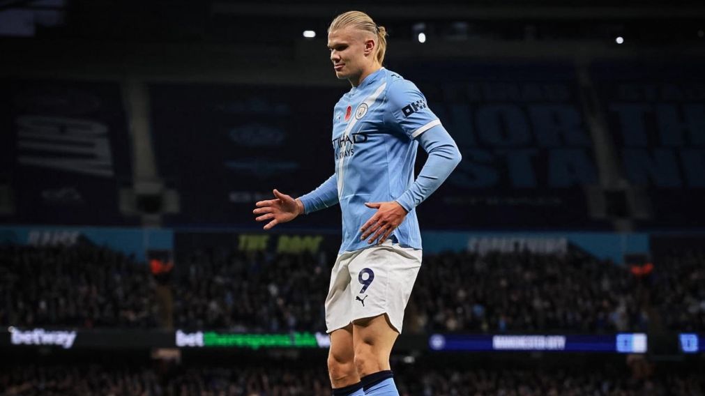 Erling Haaland metió un doblete para la victoria del Manchester City ante Bournemouth y es escolta de la Premier League