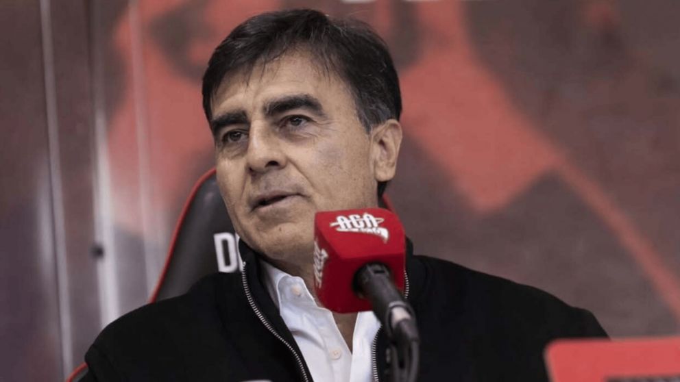 La fuerte decisión de Gustavo Quinteros sobre los jugadores que están a préstamo y deben volver a Independiente
