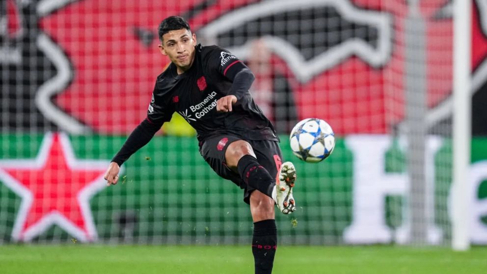 Equi Fernández sufrió una escalofriante lesión con el Bayer Leverkusen