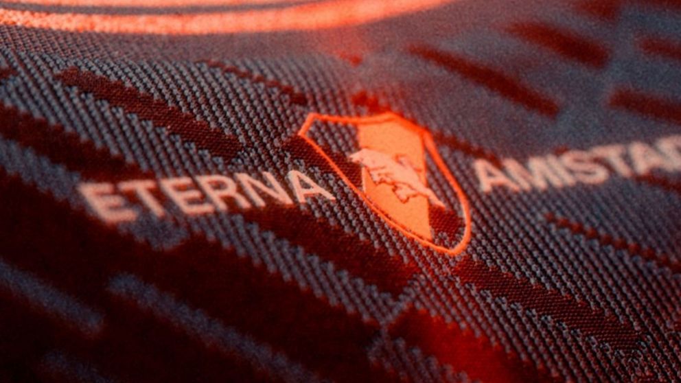 La espectacular camiseta que Torino con la que le rinde homenaje a River