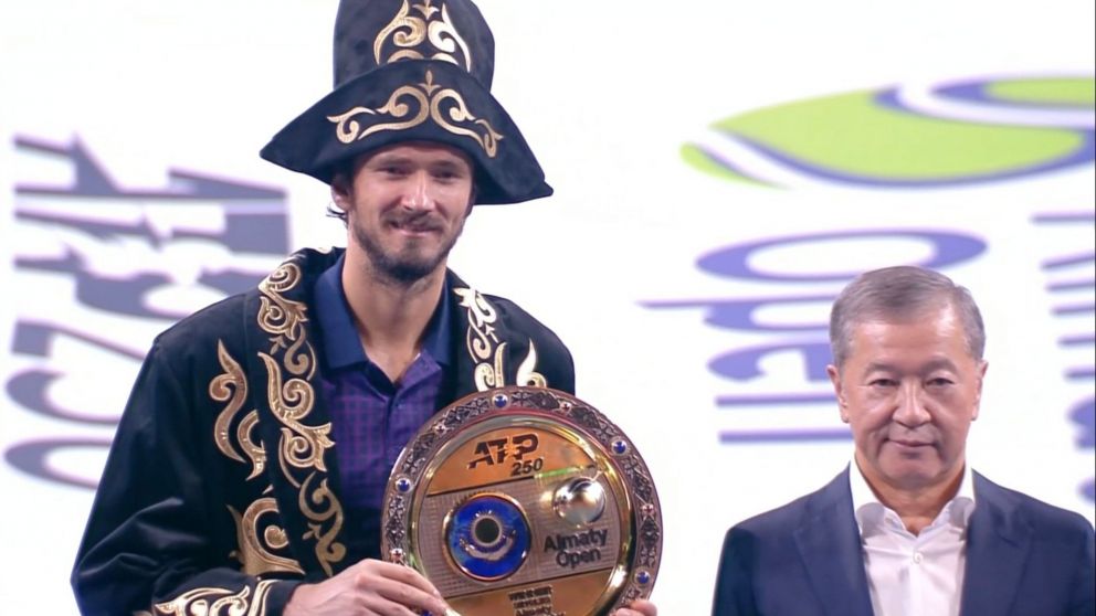 Daniil Medvedev le ganó a un duro Corentin Moutet y se consagró campeón del ATP 250 de Almaty