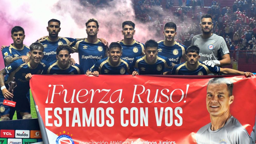 En el estreno de Chiquito Romero, Argentinos vapuleó a Newell's, se prende en la pelea por el Clausura 2025 y pone en jaque a River y Boca en la general