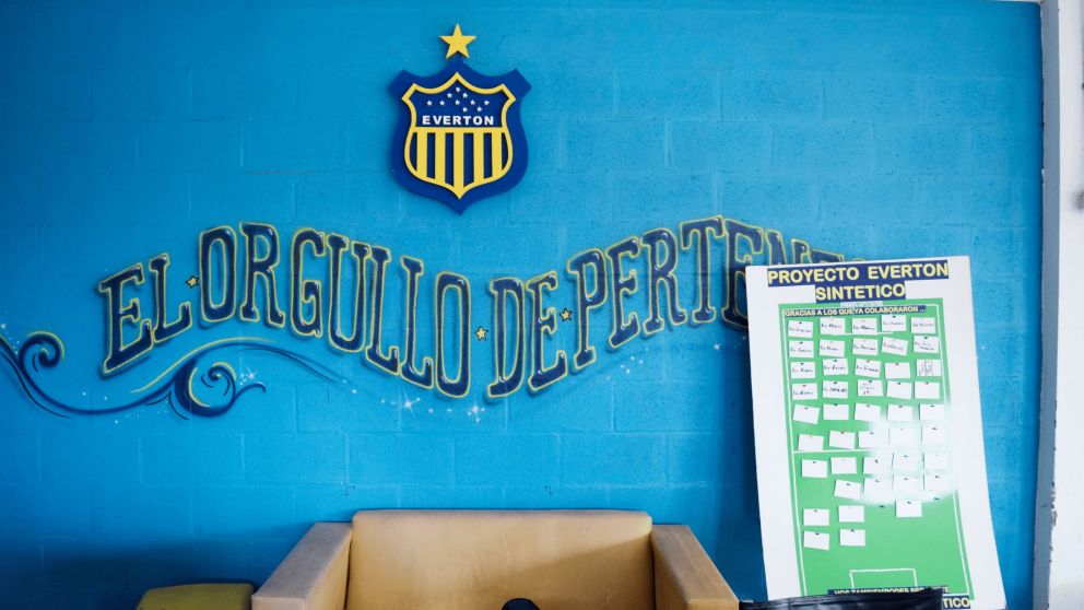 El orgullo de pertenecer a Everton (GENTILEZA N�STOR LUBATTI).