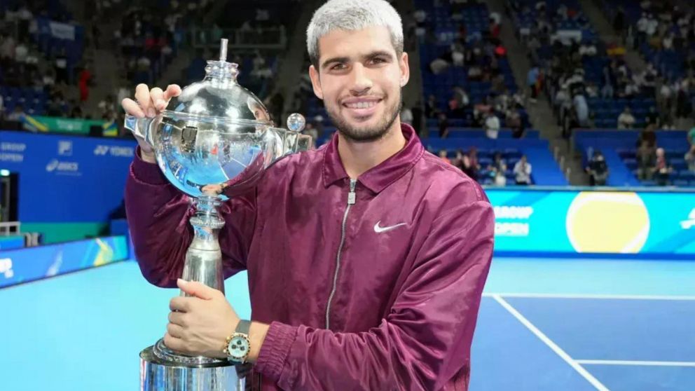 Carlos Alcaraz estuvo intratable y se consagró campeón del ATP 500 de Tokio