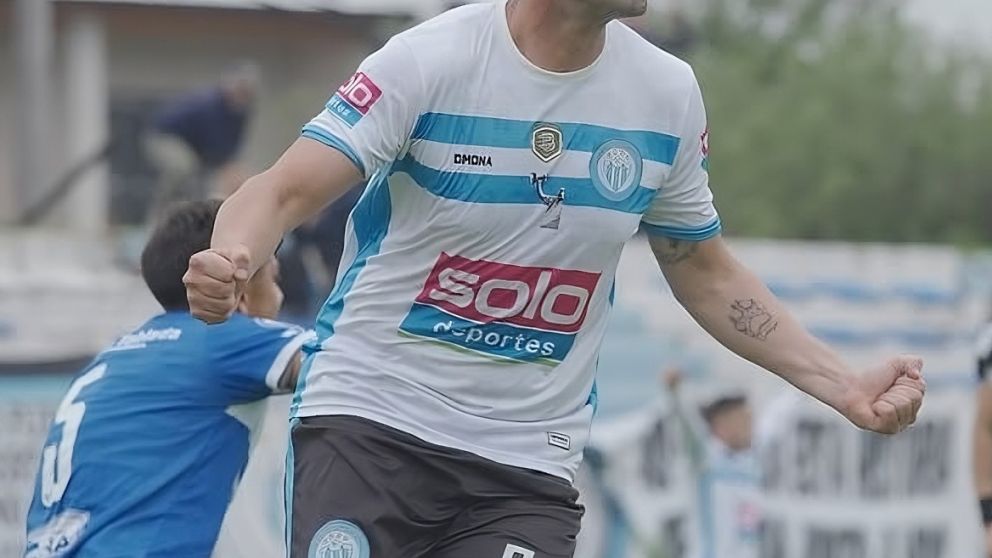 Lucas Scarnato tiene confianza ciega en la posibilidad de Argentino de Merlo de pelear por el ascenso a la Primera Nacional