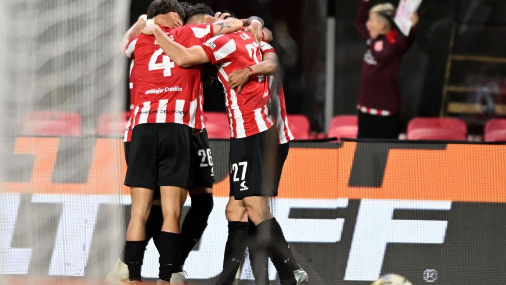 Estudiantes, con suplentes y un gol de un experimentado, se sacó de encima a Defensa y se prendió en el Clausura 2025