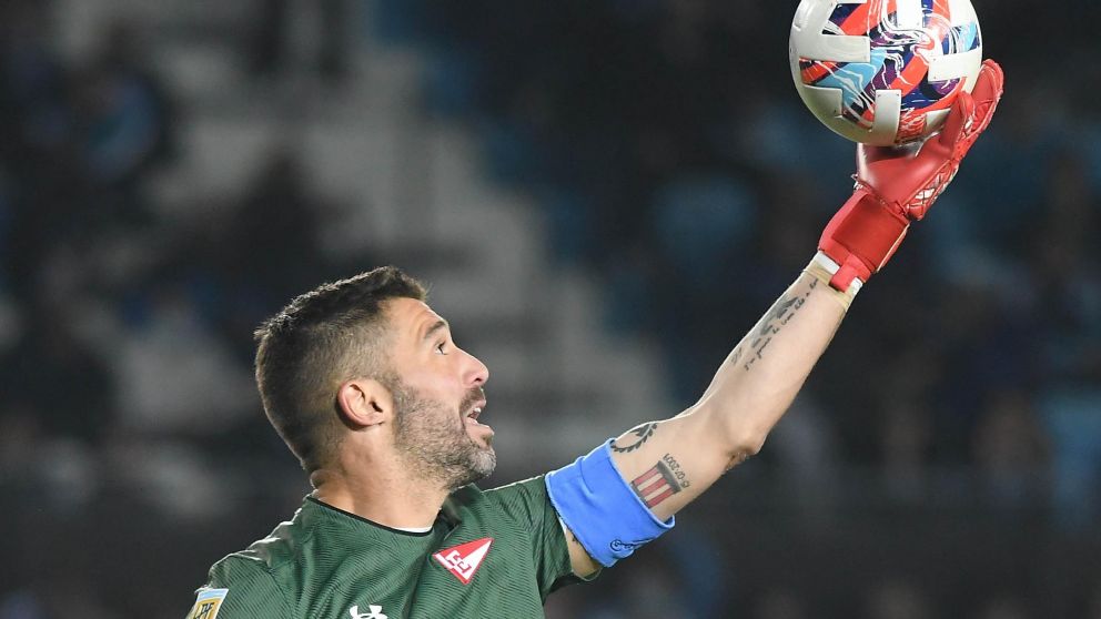 Mariano Andújar, un arquero a la medida de Estudiantes de La Plata que se agrandaba en las difíciles