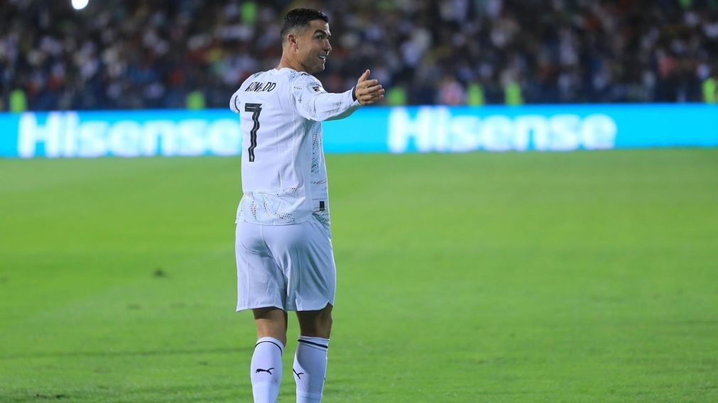 Cristiano Ronaldo metió un doblete en la goleada de Portugal y avanza hacia los mil goles: cuántos le lleva a Lionel Messi
