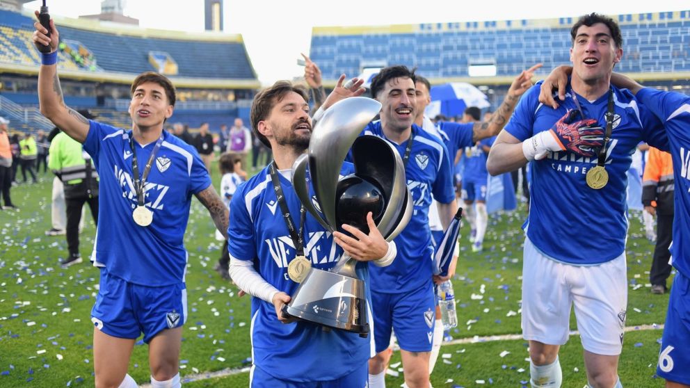 Vélez derrotó a Central Córdoba de Santiago del Estero y se quedó con la Supercopa Argentina