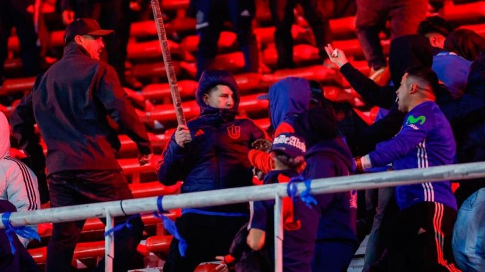 Atentos: las sanciones de Aprevide a Independiente y la U de Chile tras los graves incidentes