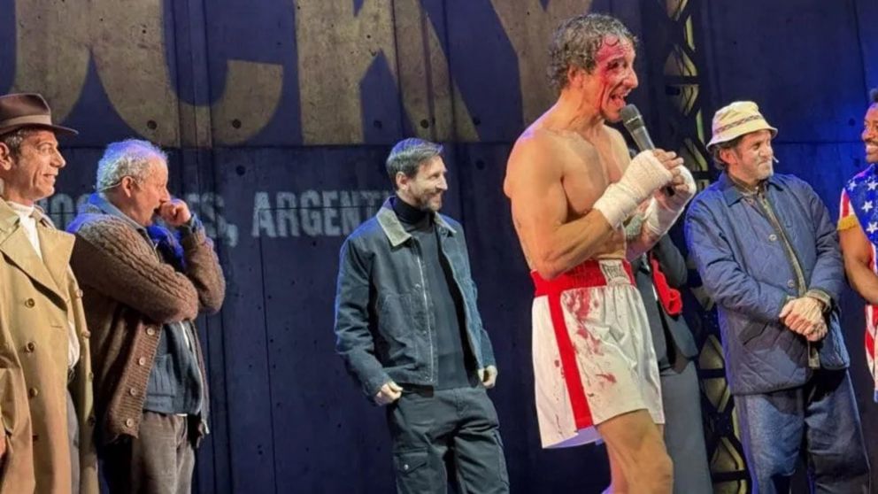 Lionel Messi fue al teatro a ver la obra Rocky de Nico V�zquez y enloqueci� a todo el p�blico