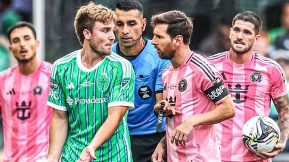 Pepo de la Vega evit� la pol�mica tras el encontronazo con Lionel Messi y De Paul en la final de la Leagues Cup