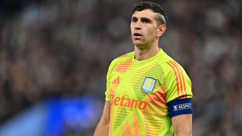 Bombazo: Manchester United contrató a otro arquero en lugar de Dibu Martínez, quien fue borrado del Aston Villa