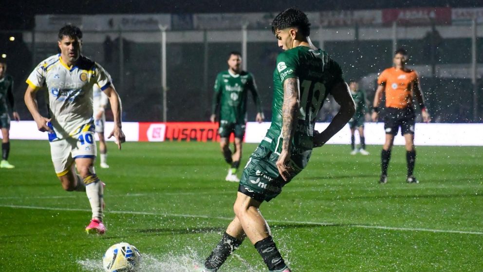 Santa Rosa llegó a Junín: se suspendió el partido entre Sarmiento y Rosario Central por las fuertes lluvias