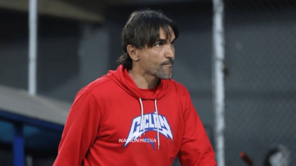 Escándalo en Paraguay: la violenta reacción de los hinchas de Cerro Porteño con Diego Martínez