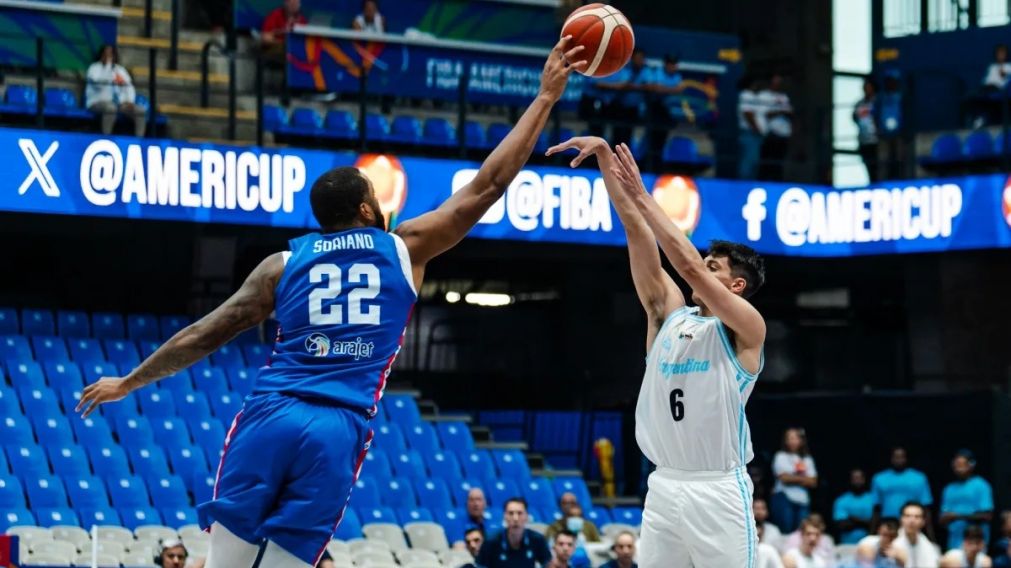 Polémica en el básquet: Argentina perdió con República Dominicana y se agarraron a piñas en el final
