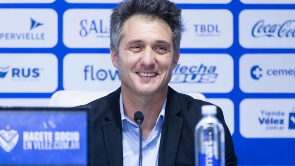 Guillermo Barros Schelotto va a la carga por un jugador despreciado por Gallardo en River para sumar una estrella a Vélez